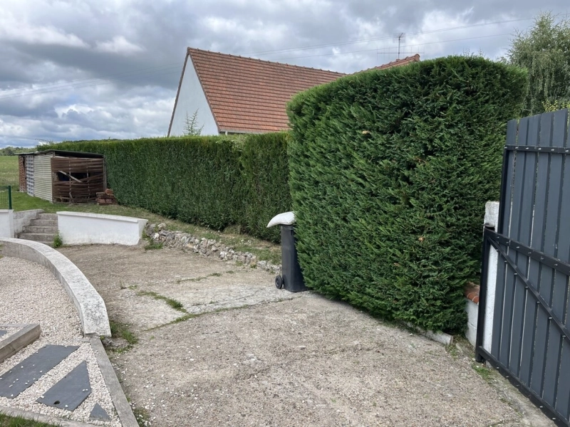 Chantier d’entretien et aménagement de jardin à Châtillon-sur-Indre (36700) – Mister Hameau Paysage
